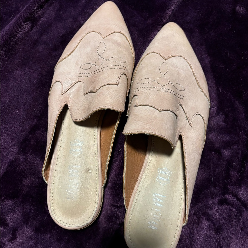 Genuine leather blush pink western style mule.